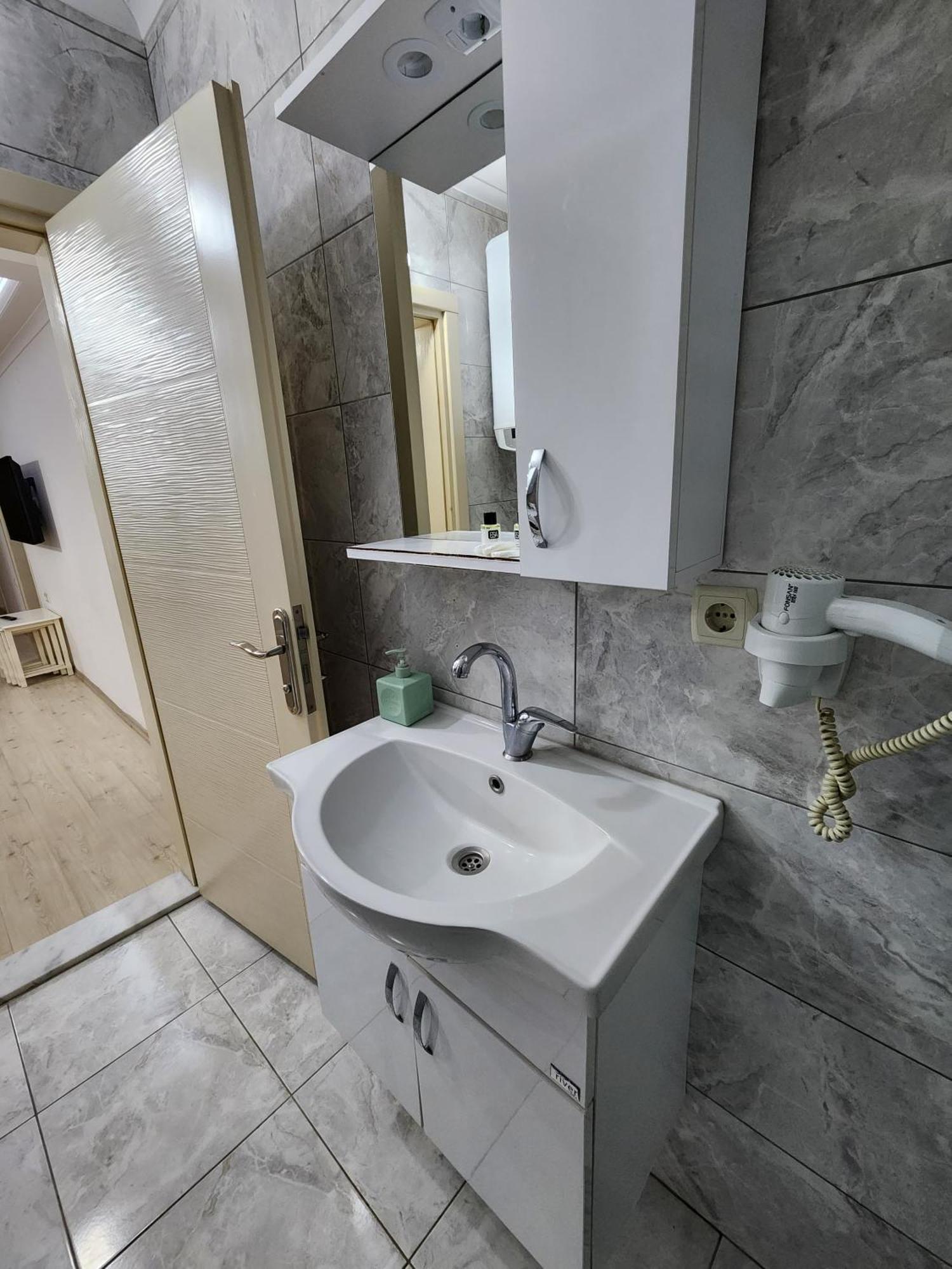 Esa Apart Hotel Trabzon Chambre photo